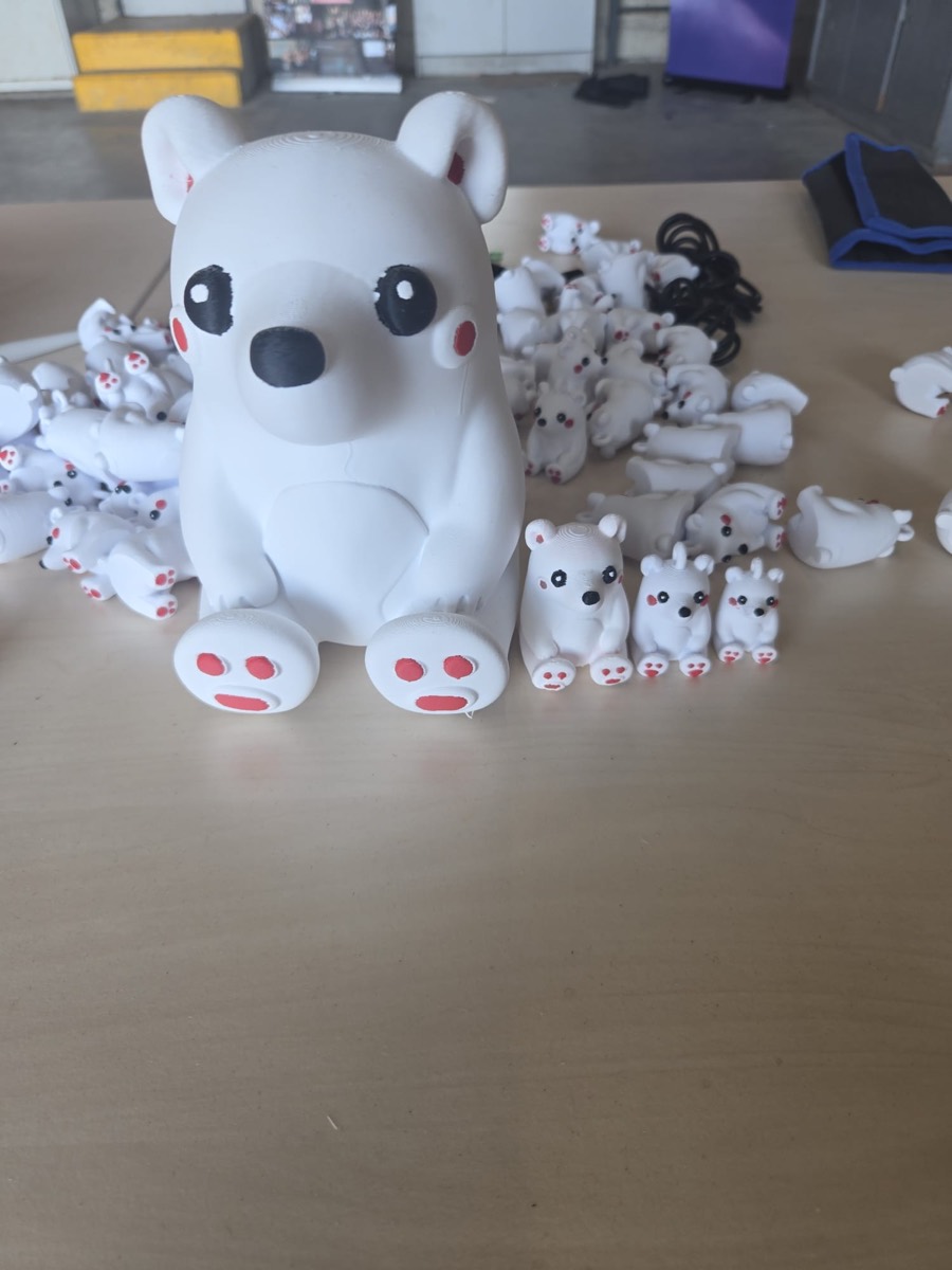 A family of 3D-printed polar bears